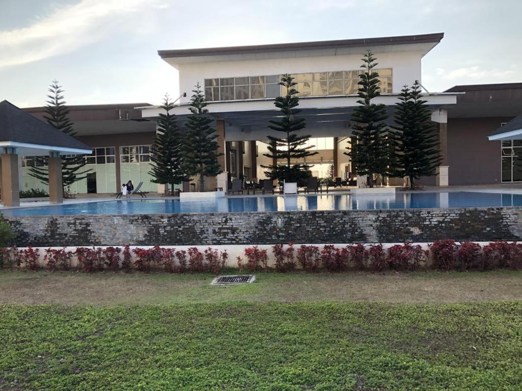 Smdc Tagaytay Taal Lake Condo Cook Netflix No Balcony No Free Parking Tagaytay City Extérieur photo